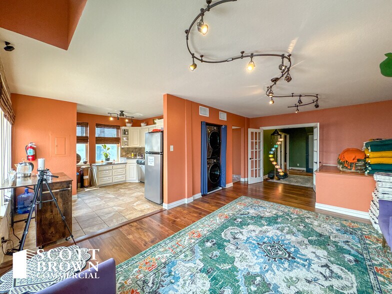 More Photos Of 101 N Austin St, Denton Loft Creative Space For Lease