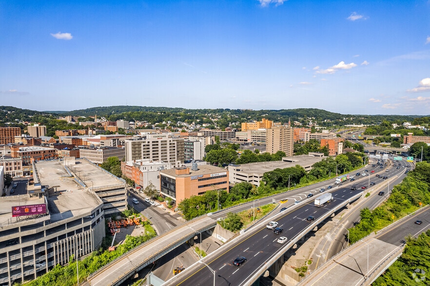 More Photos Of 255 Bank St, Waterbury Office For Sale