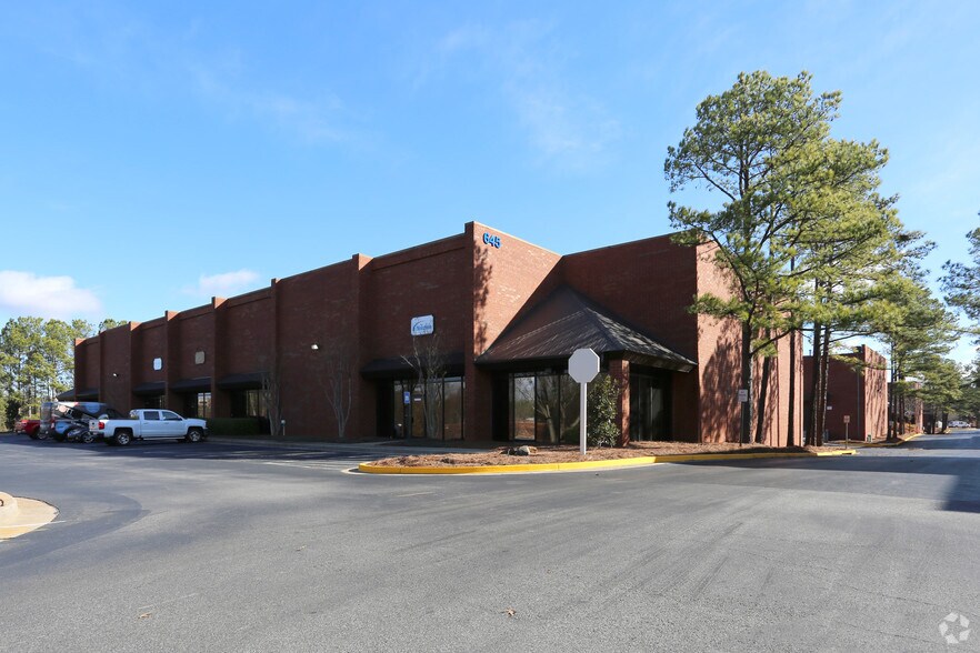 More Photos Of 150 Hembree Park Dr, Roswell Unknown For Lease