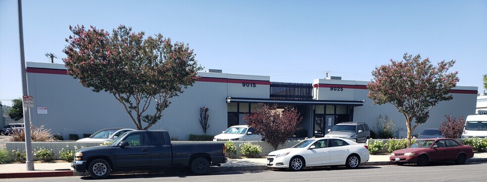 Primary Photo Of 9025 Eton Ave, Canoga Park Warehouse For Lease