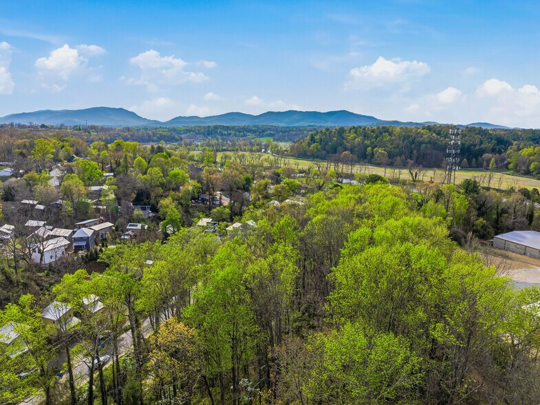 More Photos Of 99999 State St, Asheville Land For Sale