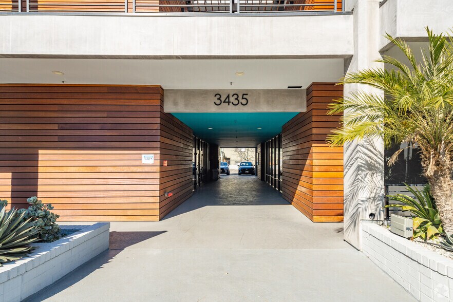 More Photos Of 3435 Ocean Park Blvd, Santa Monica Loft Creative Space For Lease