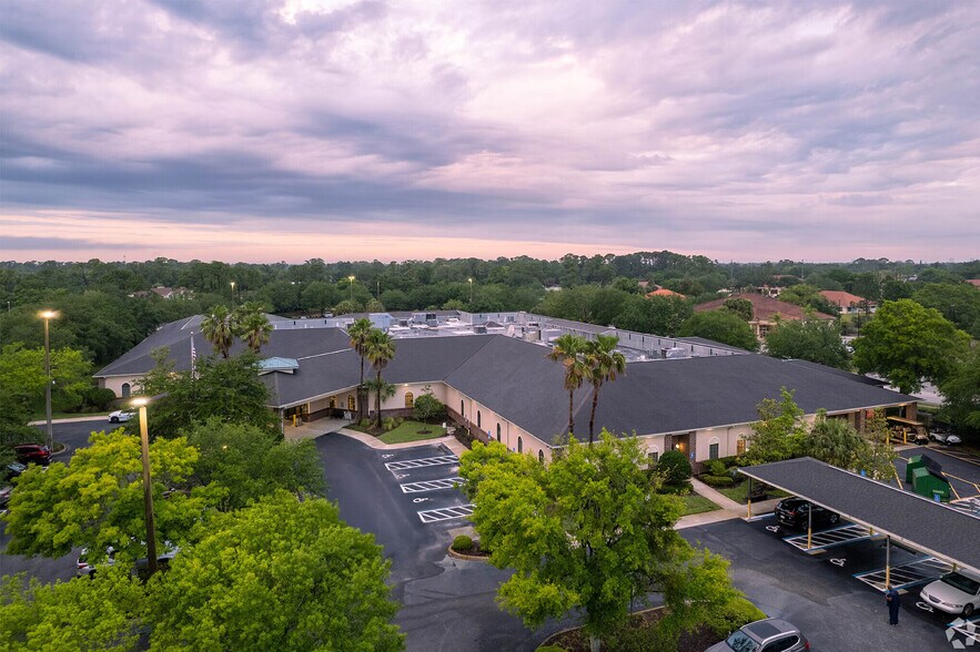 More Photos Of 551 National Health Care Dr, Daytona Beach Unknown For Lease