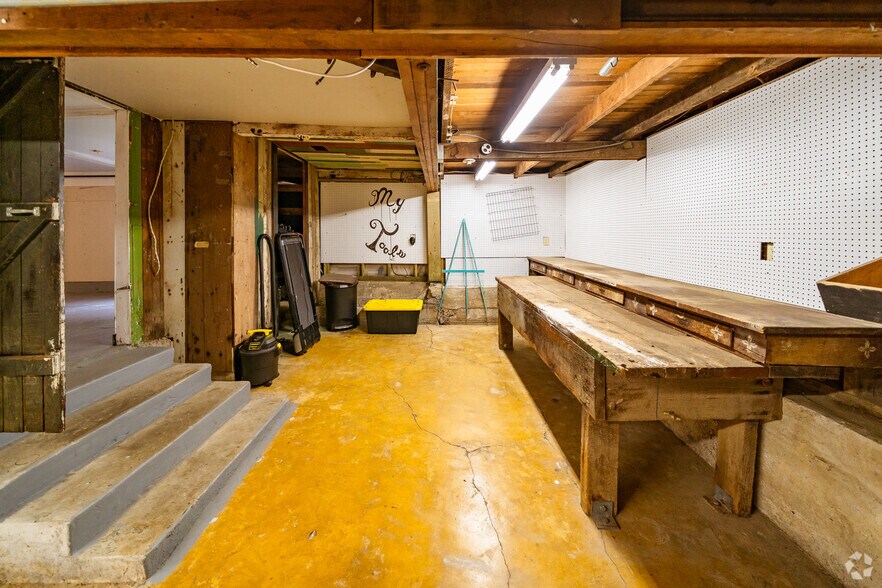 More Photos Of 611 1st St, Napa Storefront Retail Office For Sale