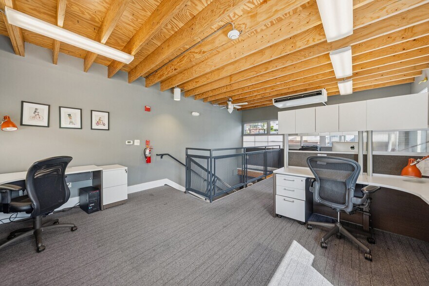 More Photos Of 1508 U St NW, Washington Office For Sale