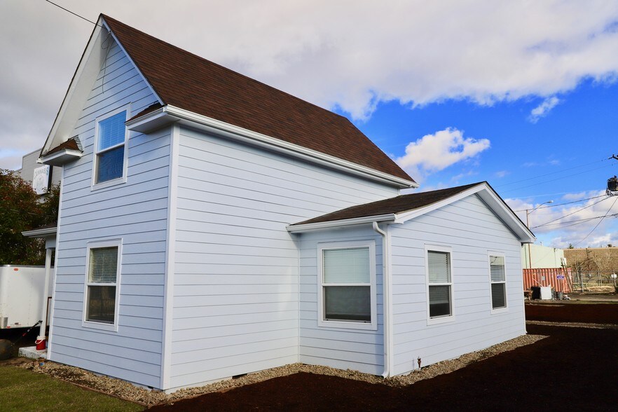 More Photos Of 1348 12th St, Salem Apartments For Sale