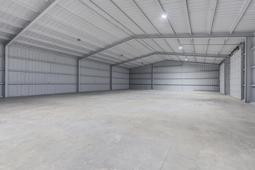 More Photos Of 11418 CR 2220, Lubbock Warehouse For Sale