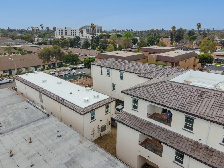 More Photos Of 1024 W Romneya Dr, Anaheim Apartments For Sale