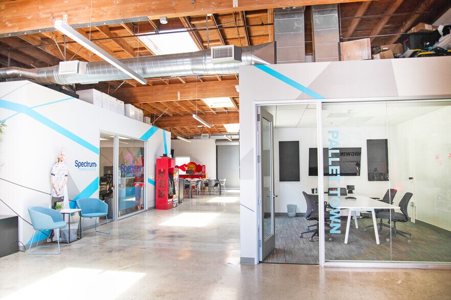 More Photos Of 5901 Blackwelder St, Culver City Loft Creative Space For Lease