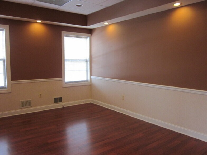 More Photos Of 1256 Us Highway 202, Bridgewater Office For Lease