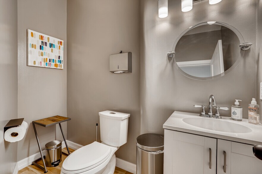 More Photos Of 1330 Logan St, Denver Office For Lease