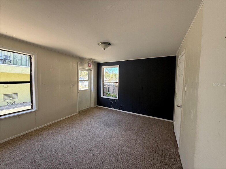 More Photos Of 5610 N Nebraska Ave, Tampa Office For Sale