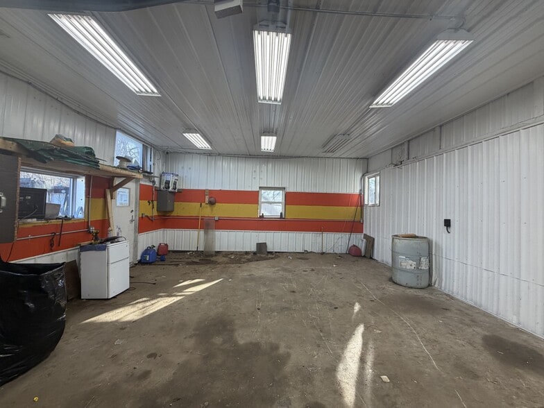 More Photos Of 1644 4 Mile Rd NE, Grand Rapids Industrial For Sale
