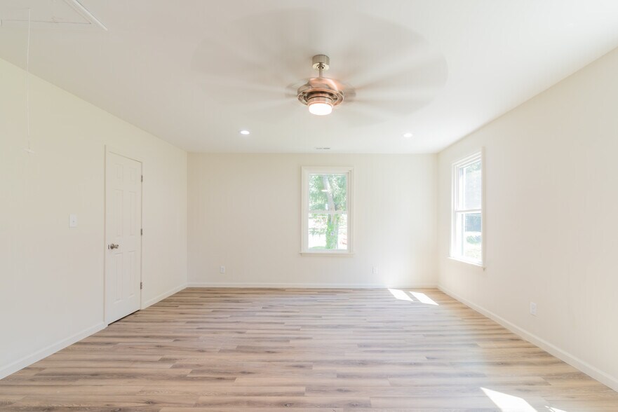 More Photos Of 506 E Marion St, Shelby Apartments For Sale