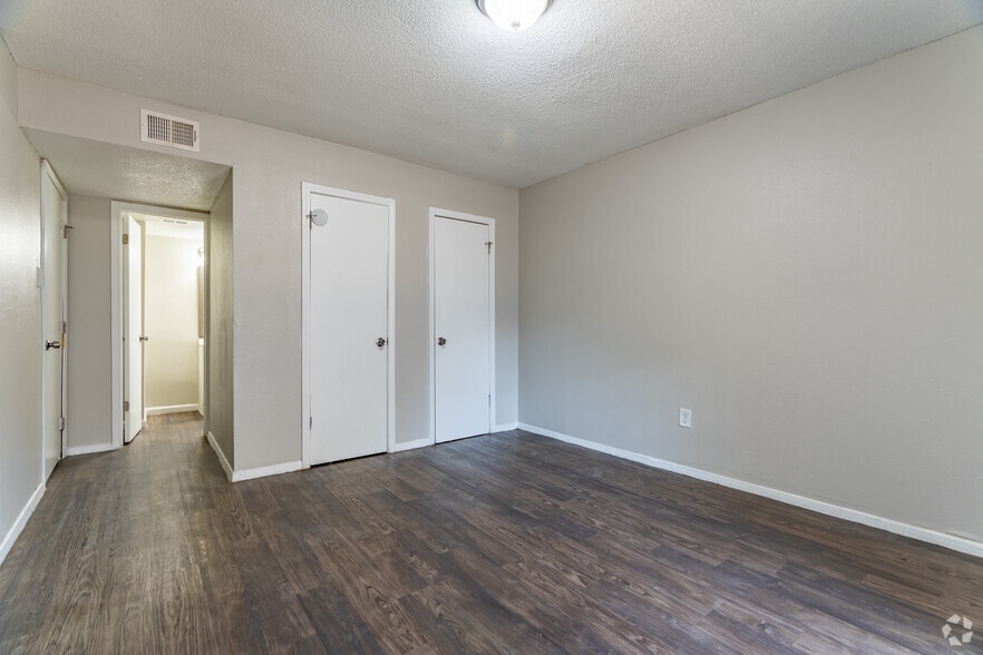 More Photos Of 3896 Chippewa Rd, Memphis Apartments For Sale