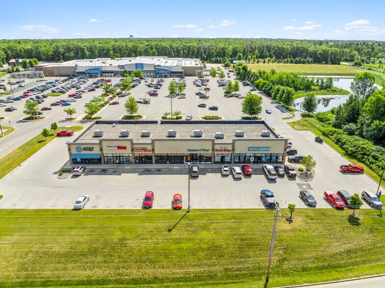 More Photos Of 2910 Roosevelt Rd, Marinette Unknown For Lease
