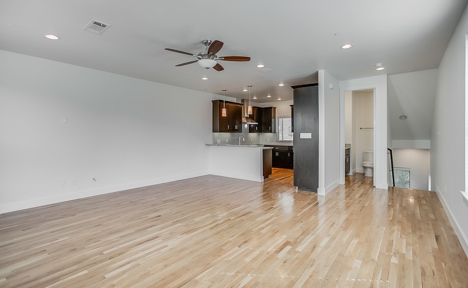 More Photos Of 4950 Cedar Springs Rd, Dallas Apartments For Sale