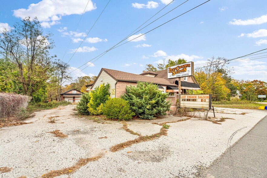 More Photos Of 221 White Horse Pike, Chesilhurst Bar For Sale