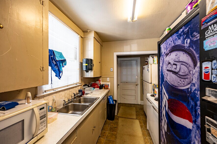 More Photos Of 1307 N Slappey Blvd, Albany Auto Dealership For Sale