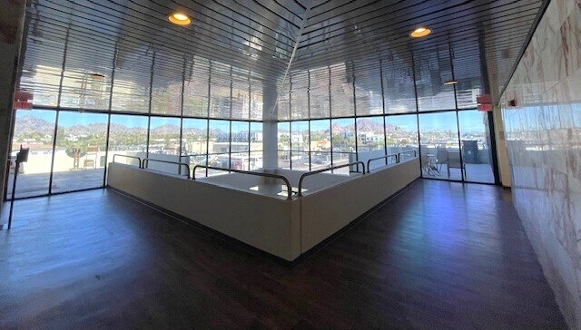 More Photos Of 2633 E Indian School Rd, Phoenix Office For Sale