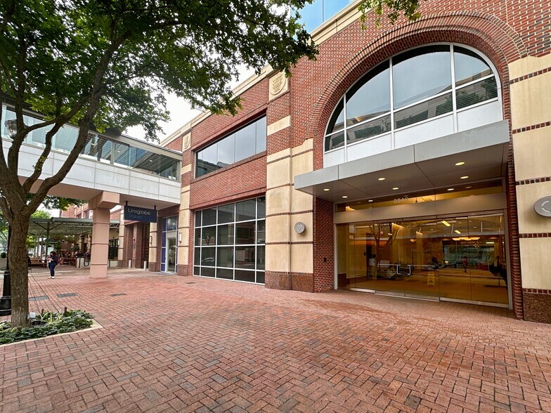 More Photos Of 2245 Texas Dr, Sugar Land Coworking Space