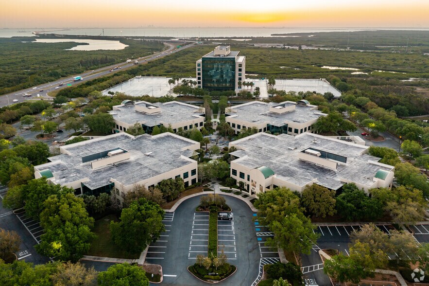 More Photos Of 160 Fountain Pky, Saint Petersburg Office For Lease