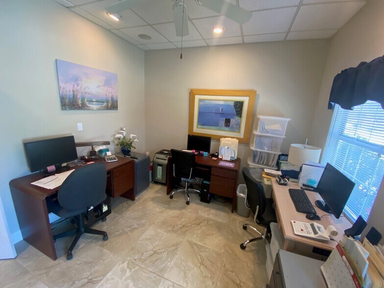 More Photos Of 1565 Sarno Rd, Melbourne Medical For Lease