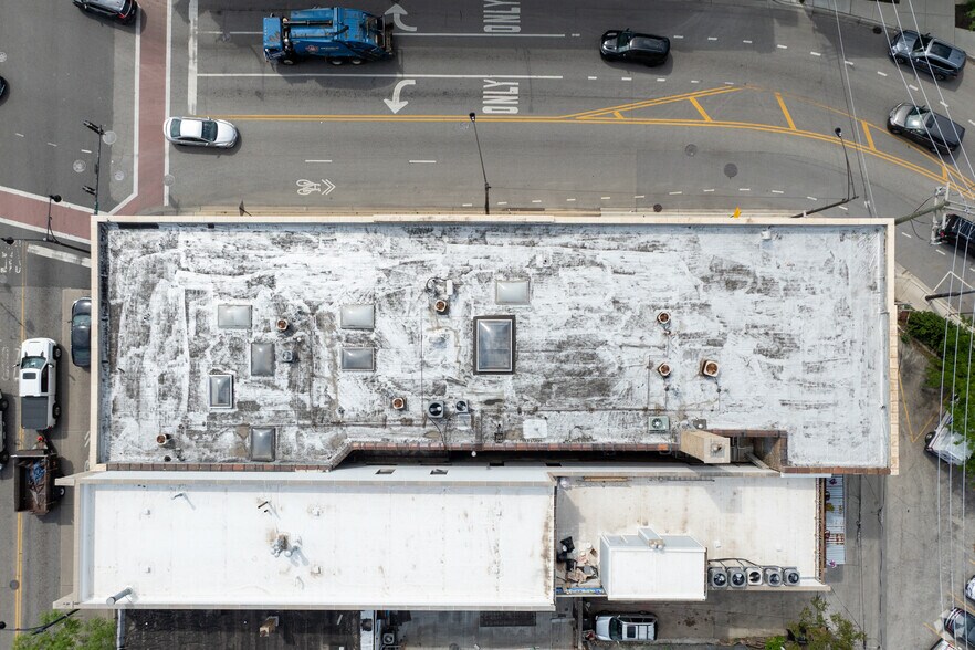 More Photos Of 4800 N Milwaukee Ave, Chicago Storefront Retail Office For Lease