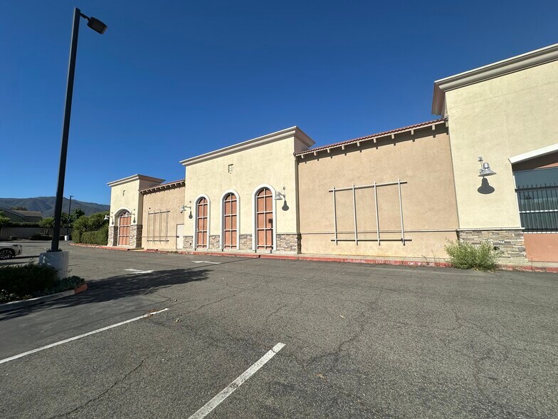 More Photos Of 910 W Ontario Ave, Corona Drugstore For Lease