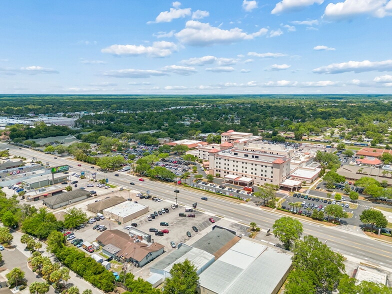 More Photos Of 1956 Kingsley Ave, Orange Park General Retail For Sale