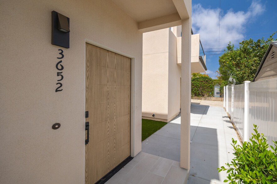 More Photos Of 3650 Quimby St, San Diego Multifamily For Sale