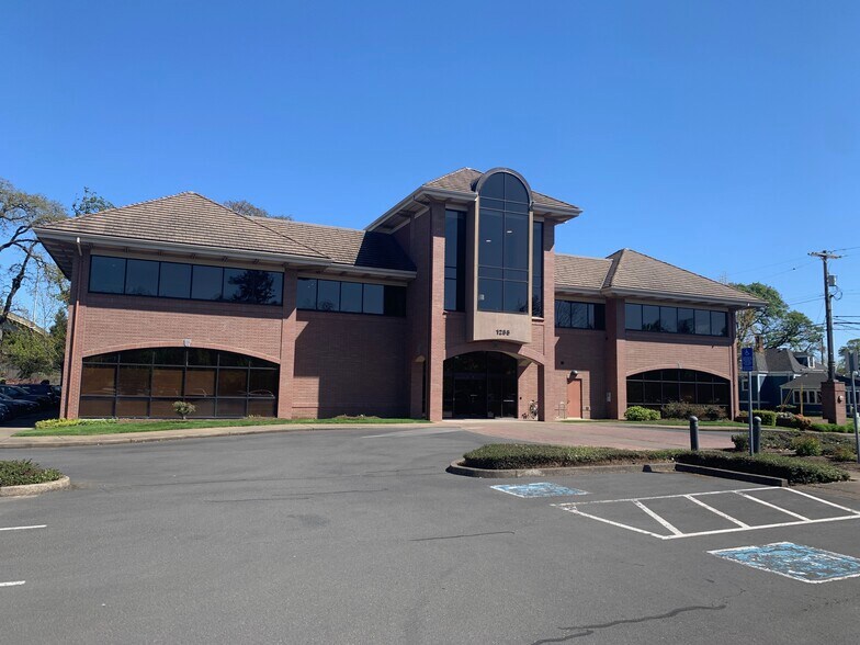 More Photos Of 1255 Lee St SE, Salem Office For Lease