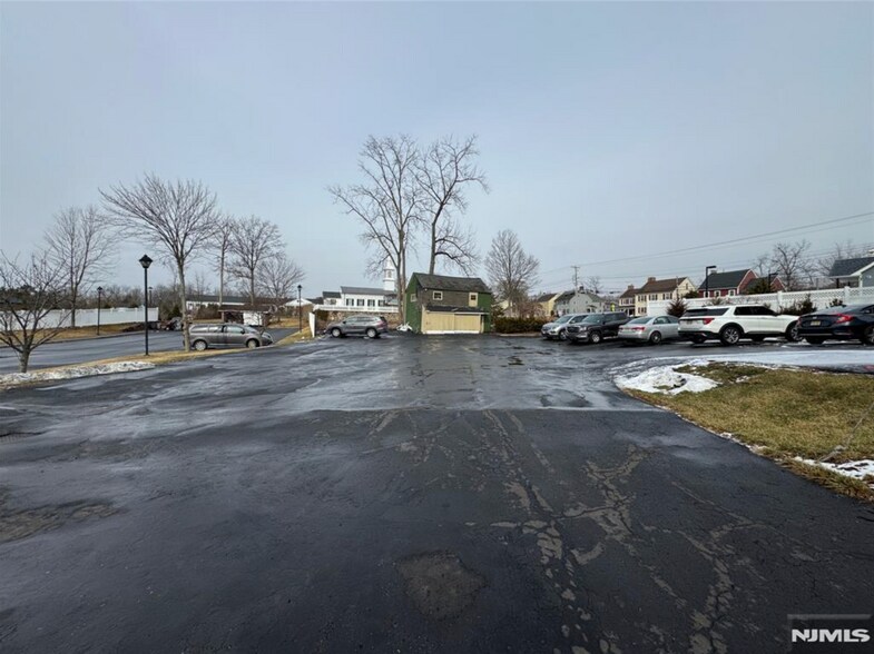 More Photos Of 2087 Burnt Mills Rd, Bedminster Storefront Retail Office For Sale