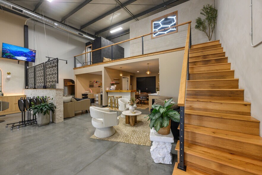 More Photos Of 540 Belden Pky NE, Sugarcreek Storefront For Sale