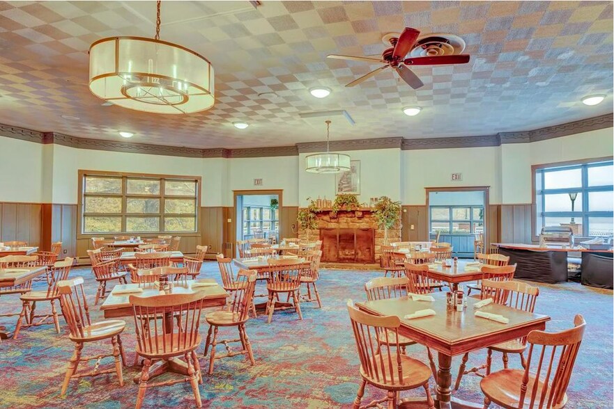 More Photos Of 428 Moseywood Rd, Lake Harmony Hotel For Sale