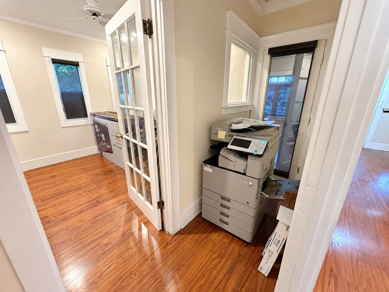 More Photos Of 3895 Brockton Ave, Riverside Office For Lease