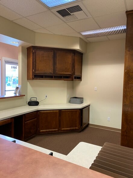 More Photos Of 1481 Live Oak Blvd, Yuba City Medical For Lease
