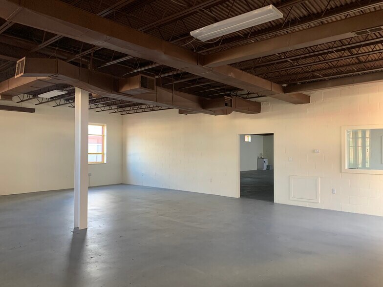 More Photos Of 5810-5814 Seminary Rd, Alexandria Freestanding For Lease