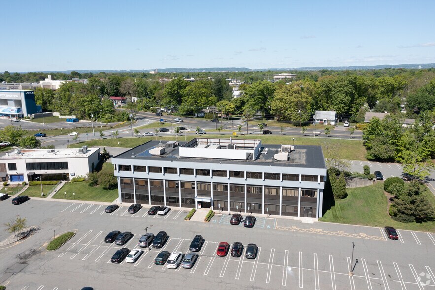 More Photos Of 10 Forest Ave, Paramus Medical For Lease