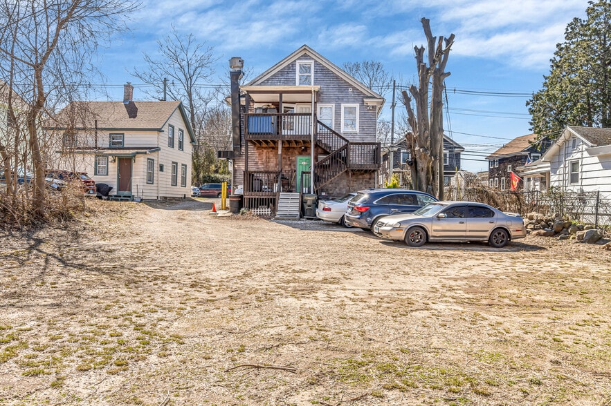 More Photos Of 108-110 Poquonnock Rd, Groton Freestanding For Sale