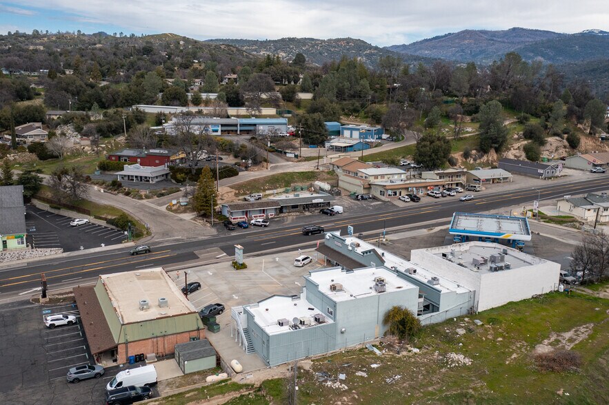 More Photos Of 40359 Highway 41, Oakhurst Freestanding For Sale