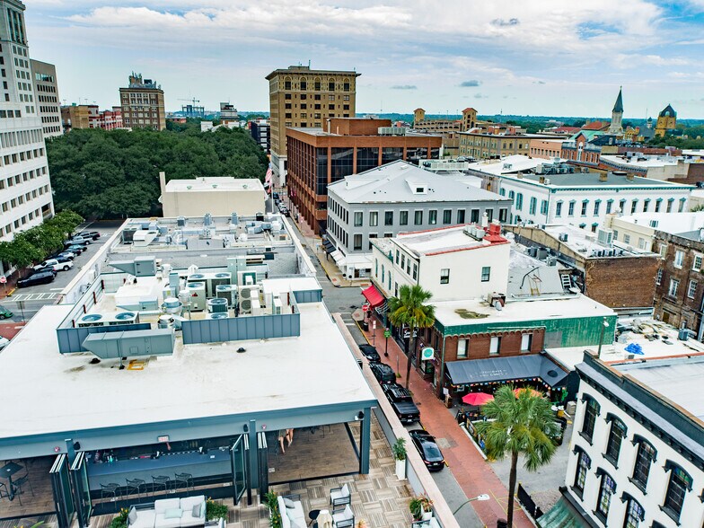 More Photos Of 111 W Congress St, Savannah Storefront Retail Office For Sale