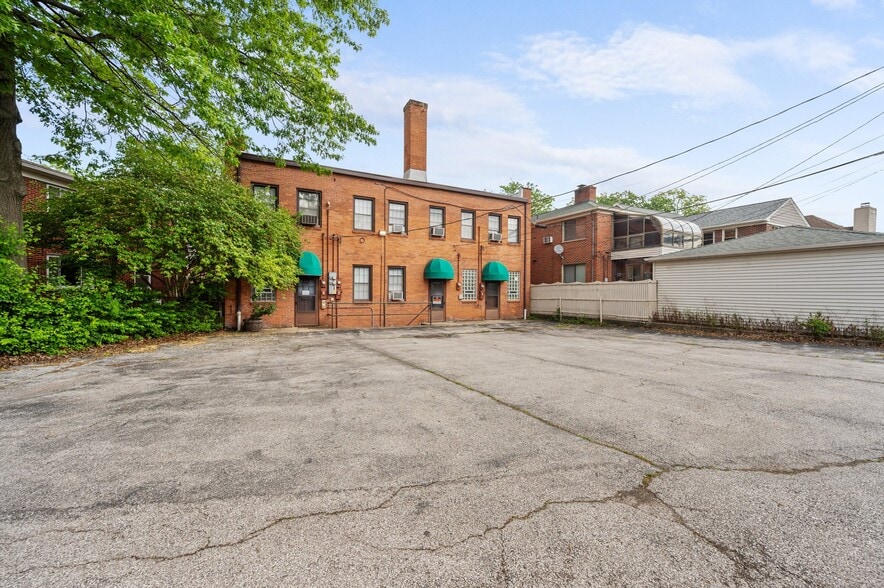 More Photos Of 16903 Fischer Rd, Cleveland Office For Sale