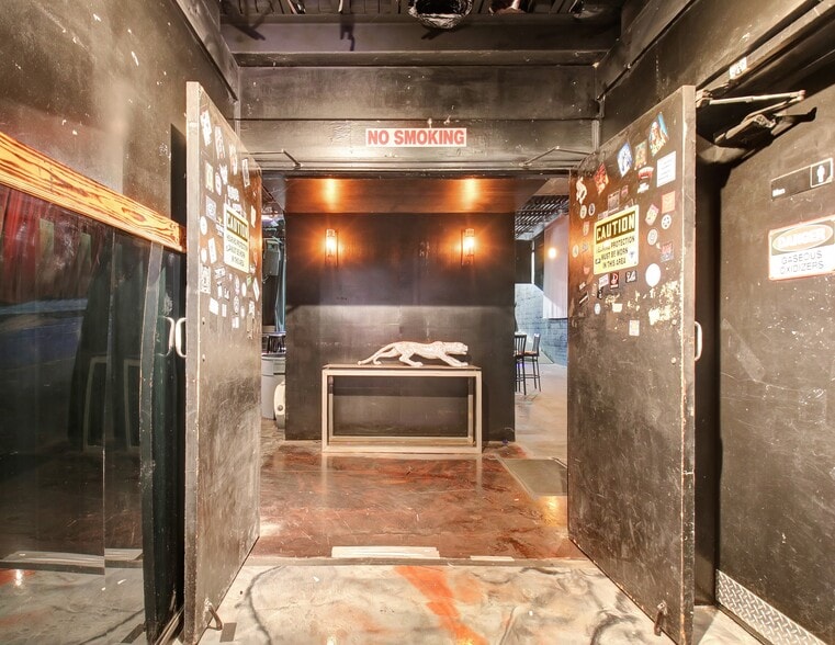 More Photos Of 7716 N Main St, Jonesboro Freestanding For Sale