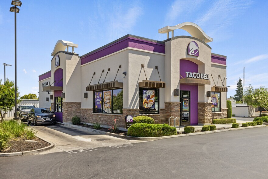 Primary Photo Of 3601 Yosemite Blvd, Modesto Fast Food For Sale