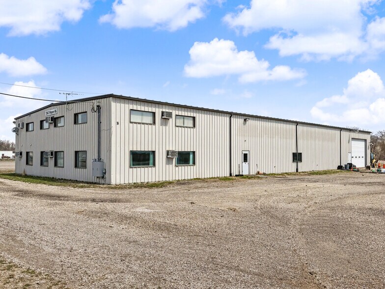 More Photos Of 2862 Wagner Rd, Waterloo Industrial For Lease