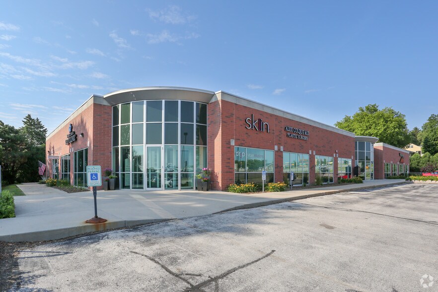 More Photos Of 21675 E Moreland Blvd, Waukesha Medical For Lease
