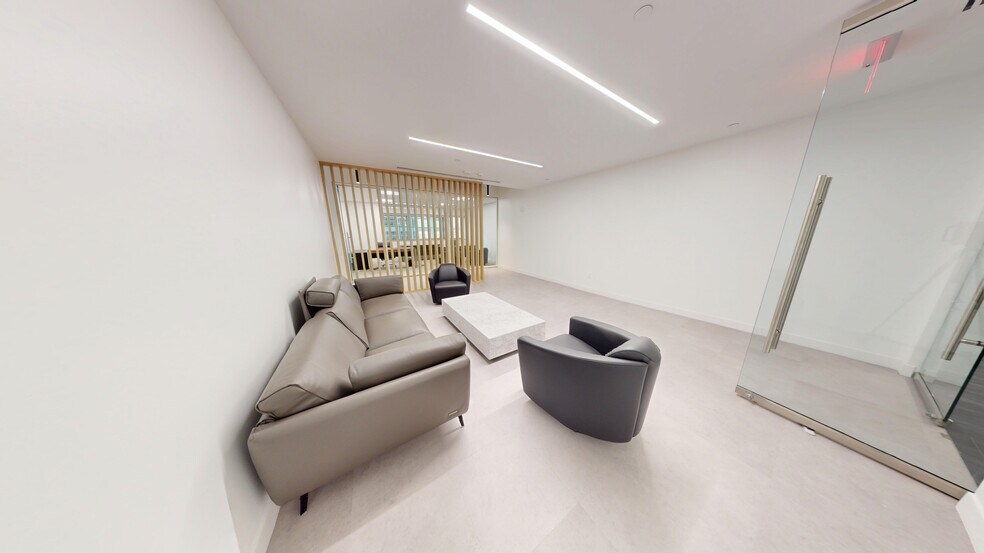 More Photos Of 201 S Biscayne Blvd, Miami Office Residential For Lease