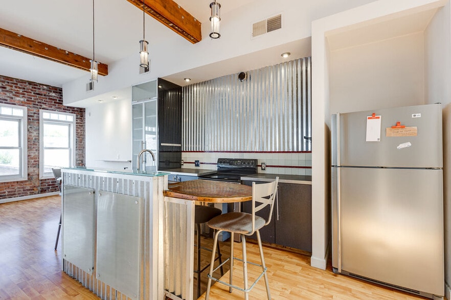 More Photos Of 1521 Hull St, Richmond Storefront Retail Residential For Sale