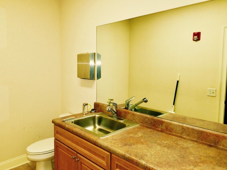 More Photos Of 5400 Laurel Springs Pky, Suwanee Office For Sale